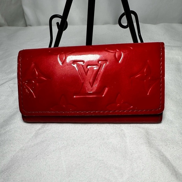 Louis Vuitton Paris Red Leather 4 Key and Card Holder Made in Spain - Picture 1 of 7